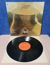 SONNY JAMES Young Love Vinyl L.P *1973 USA Press* ST-11196 - VG+/VG+