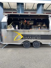 Foodtruck Anhänger Buddy Star 450 Silver (Airstremer)