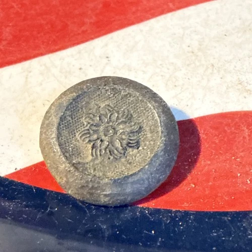 Dug Civil War 💥 🇺🇸 💣 Confederate Camp Flower Button PH LA
