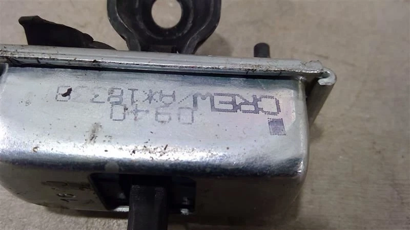 Chevrolet Colorado 2018-2020 puerta tapón OEM 85631336 Foto 3 de 4