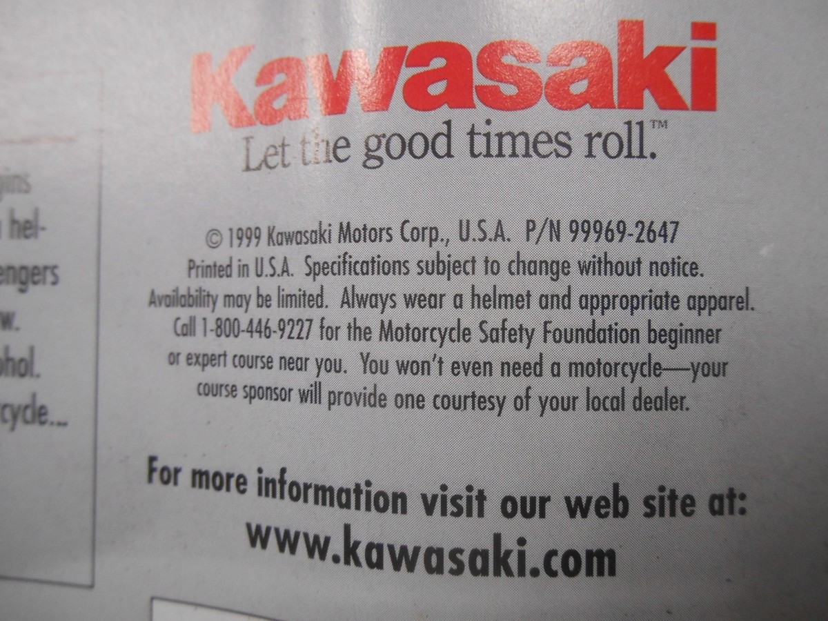 Kawasaki Features & Specification Brochure Chart 2000 Ninja 99969