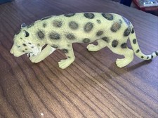Figurine panthère jouet animal chat 2020 plastique faune 7" de long