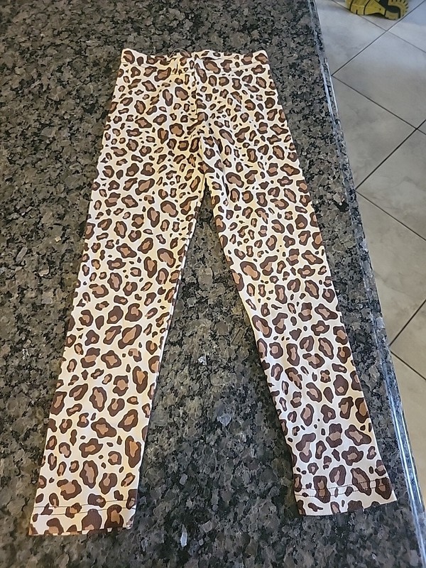 NEW GYMOREE Toddler Leopard Legging Size 5
