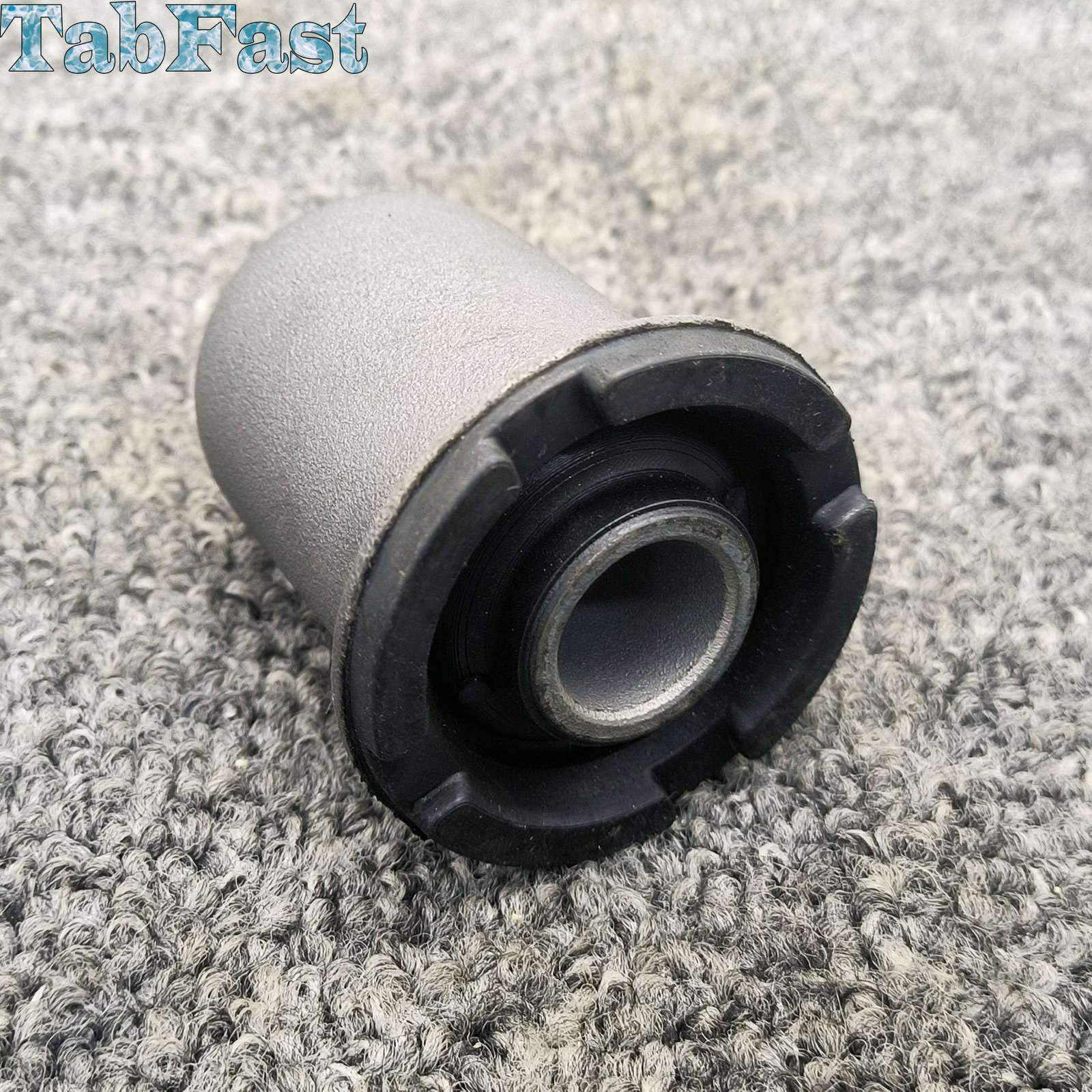 3Y0407171,3Y0407172A,3Y0407181 Bentley Mulsanne Front Lower Control Arm Bush Kit