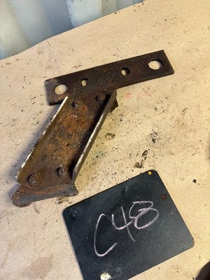 1987 1991 1989 DODGE TRUCK W150 4WD RAMCHARGER NP208 NP241 TRANSMISSION MOUNT OE