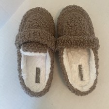 Rachel Zoe Women s Slippers Size 8-9 Faux Fur Lined Slip On Worn Once No Box