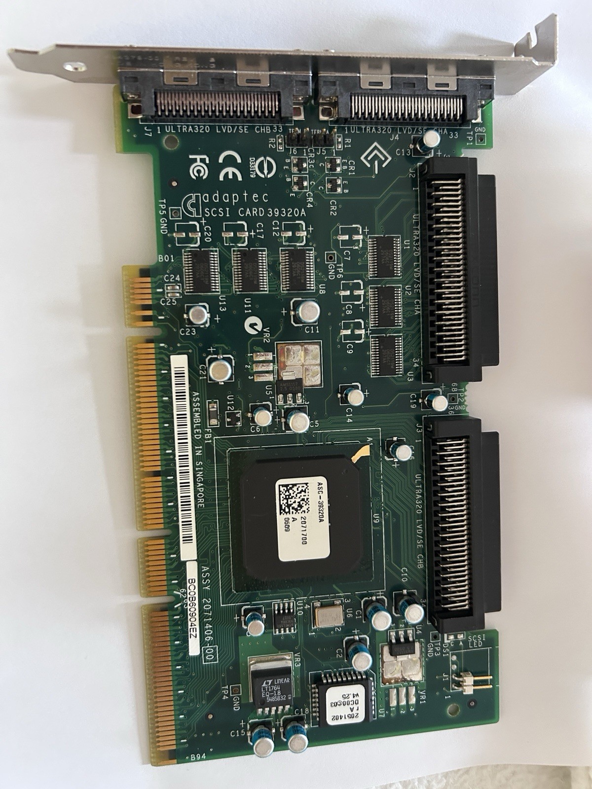 Controller Adaptec SCSI ASC-39320A Ultra320 Dual Channel ScSI disk controller