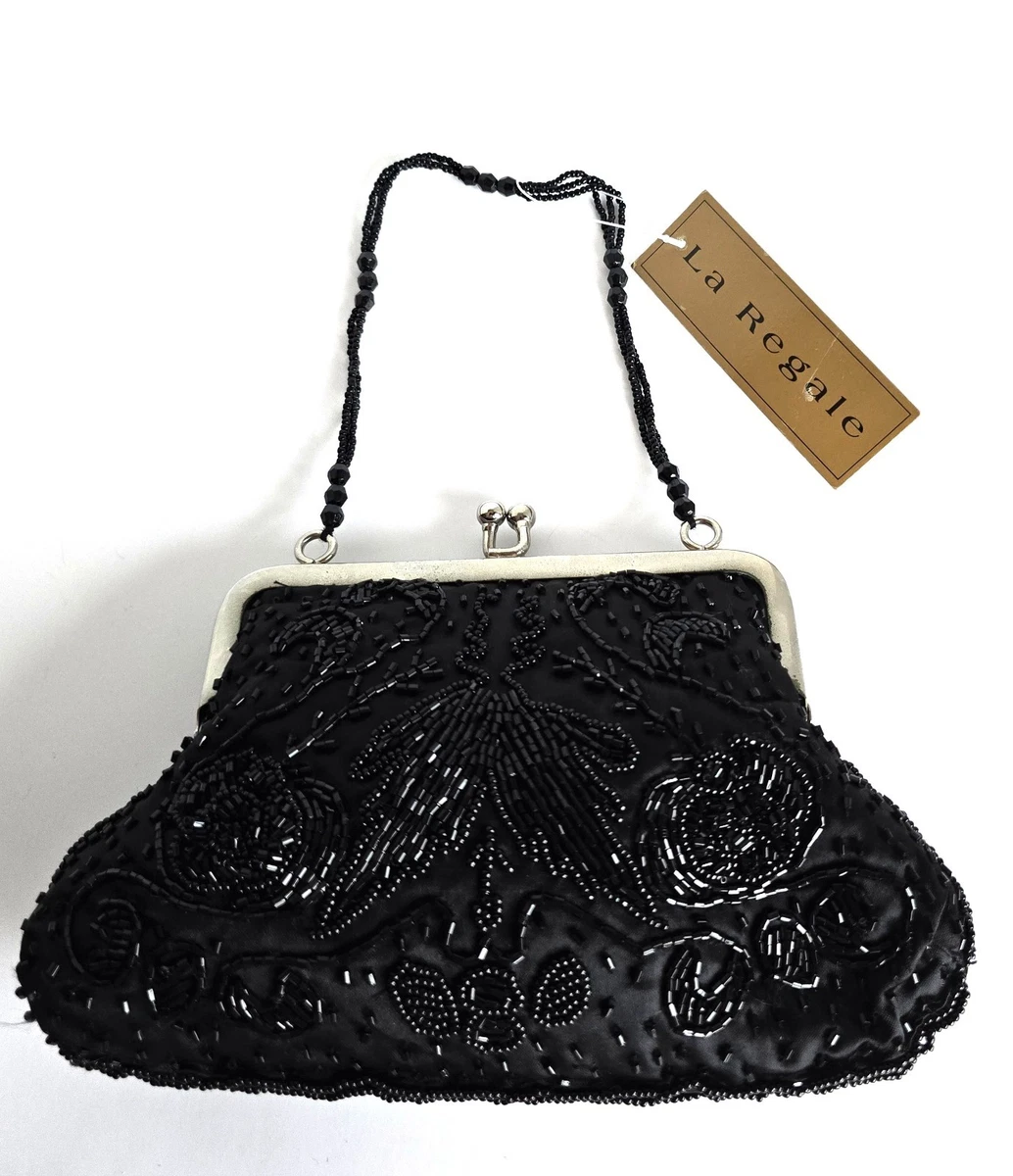 Pochette Vintage Le Regale - Boîte à Champagne - Sac Main Satin Blanc Brodé Fleuri