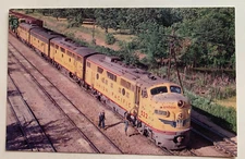 RR Postcard Union Pacific Railroad Engines Lead Locomotive F9A #522 June 1968