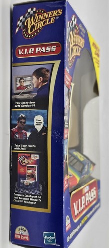 Hasbro Winner Circle Jeff Gordon Interactive CD Rom Nascar VIP Pass 1/43 Diecast - Picture 4 of 7