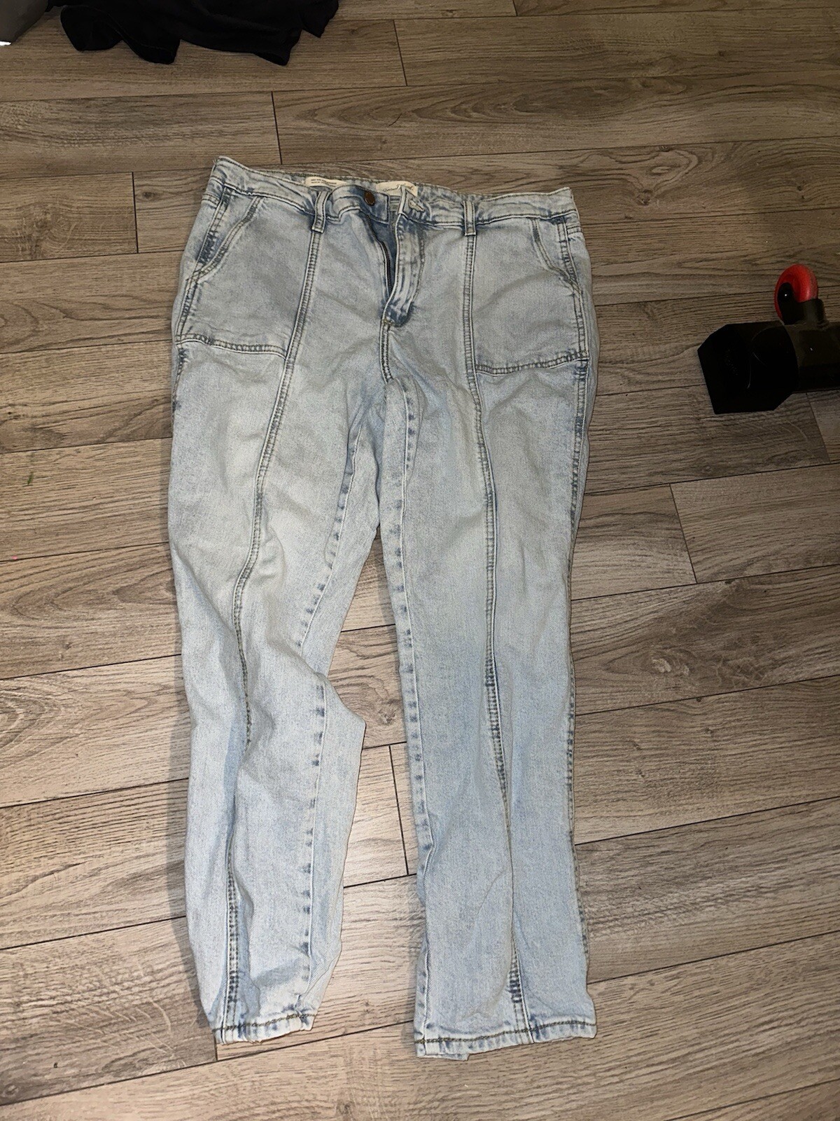 Universal Thread Jeans - image 2