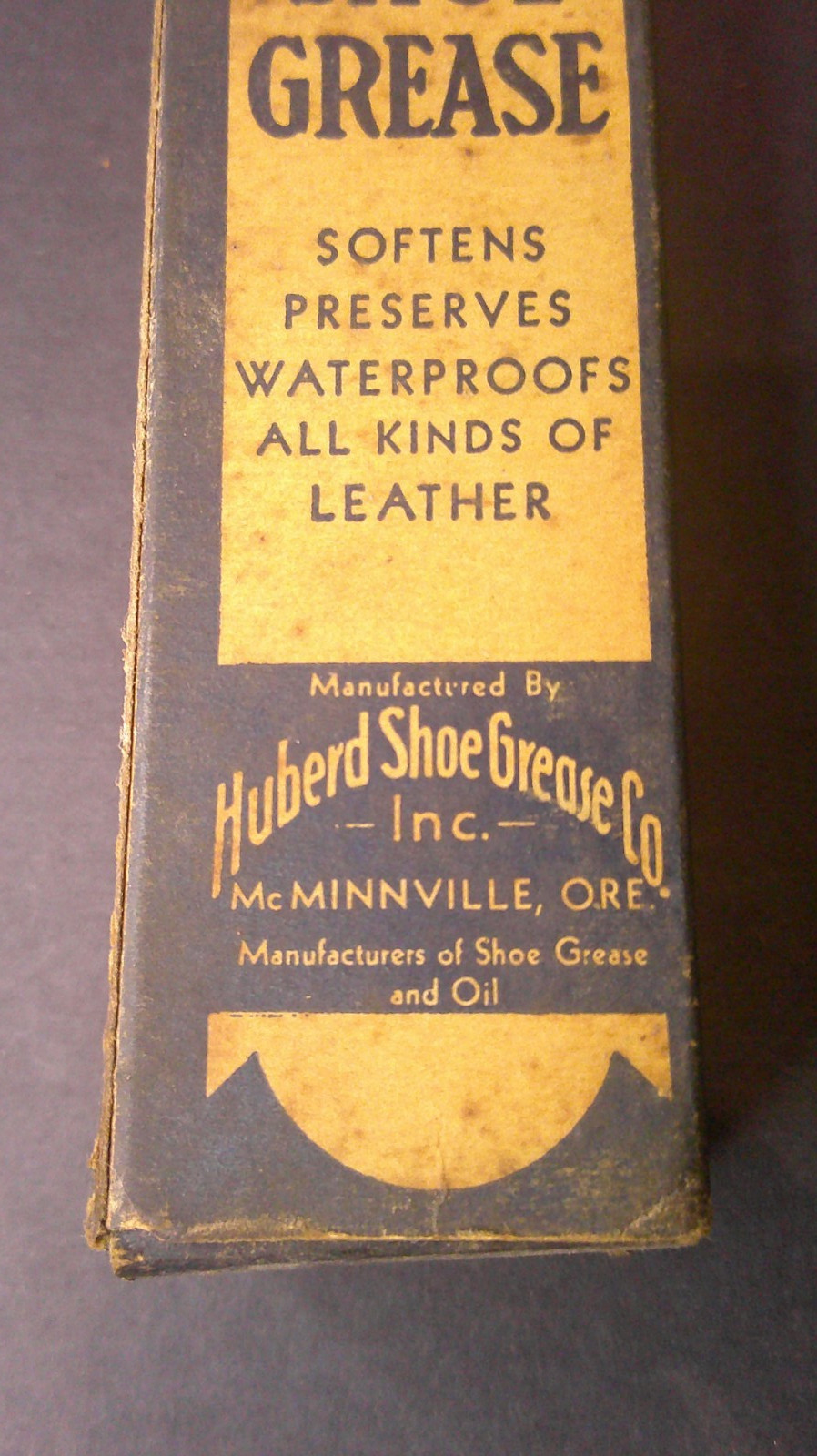 antique Huberd's shoe grease original box and product inside McMinnville ore