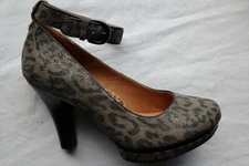 New Dark Taupe Brown Leopard Print Leather SOFFT Platform Ankle Strap Heels 6 M