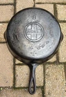 Griswold #8 Cast Iron Skillet - Slant EPU 704H Sits Flat No Wobble