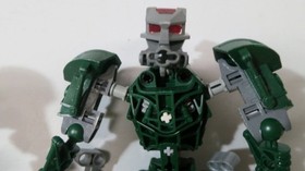 Lego Bionicle 8601 Toa Vakama 8605 Toa Matau