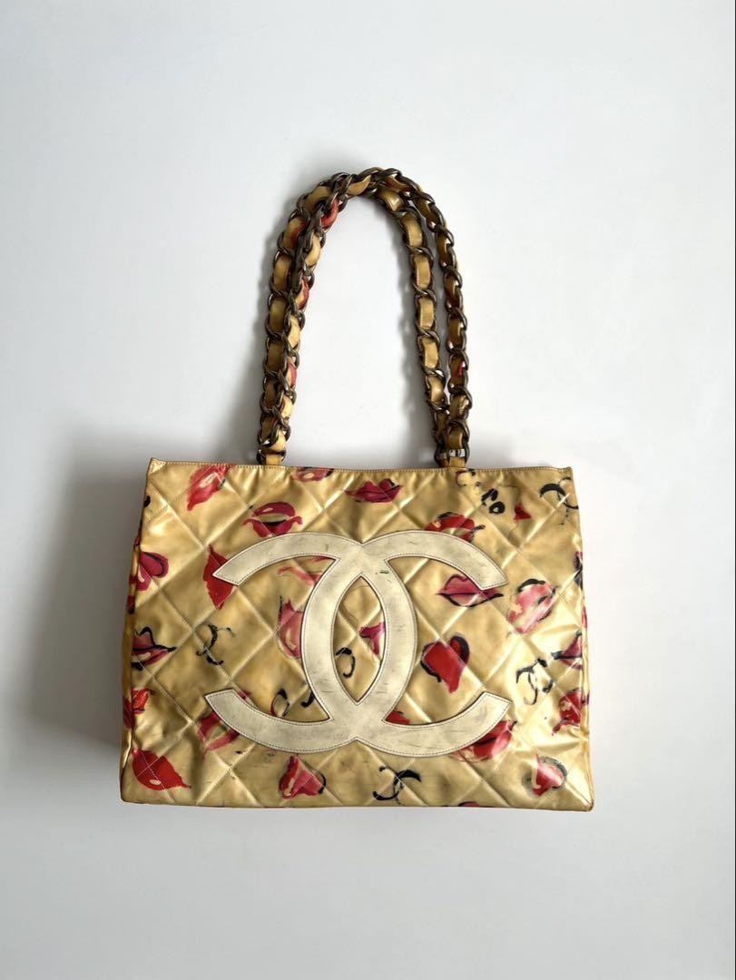 Chanel Vintage 90s Matelasse Coco Lip Chain Leather Tote Bag Pre-Owned