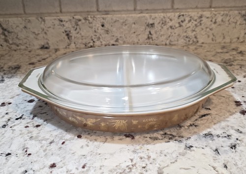 Vintage PYREX 1 1/2 Quart EARLY AMERICAN Brown w Gold Divided Casserole Dish Lid