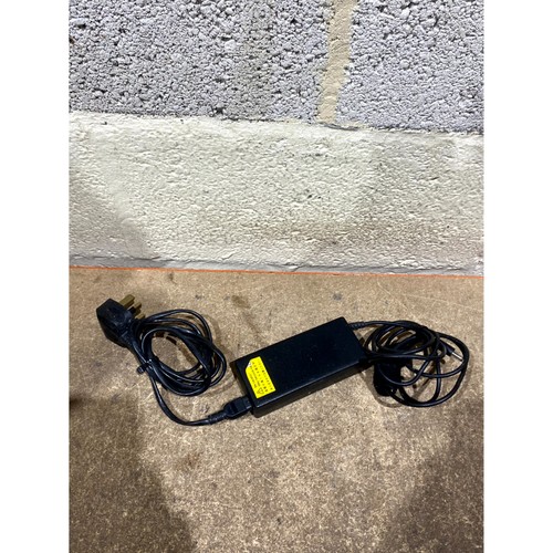 Delta ADP-90FB REV.E AC Netzteil Adapter schwarz 19V für Dell Inspiron Laptops