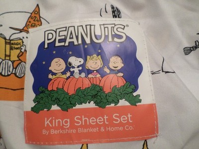 PEANUTS 4 Pc KING SIZE Halloween SHEET SET SNOOPY Berkshire Blanket & Home Co