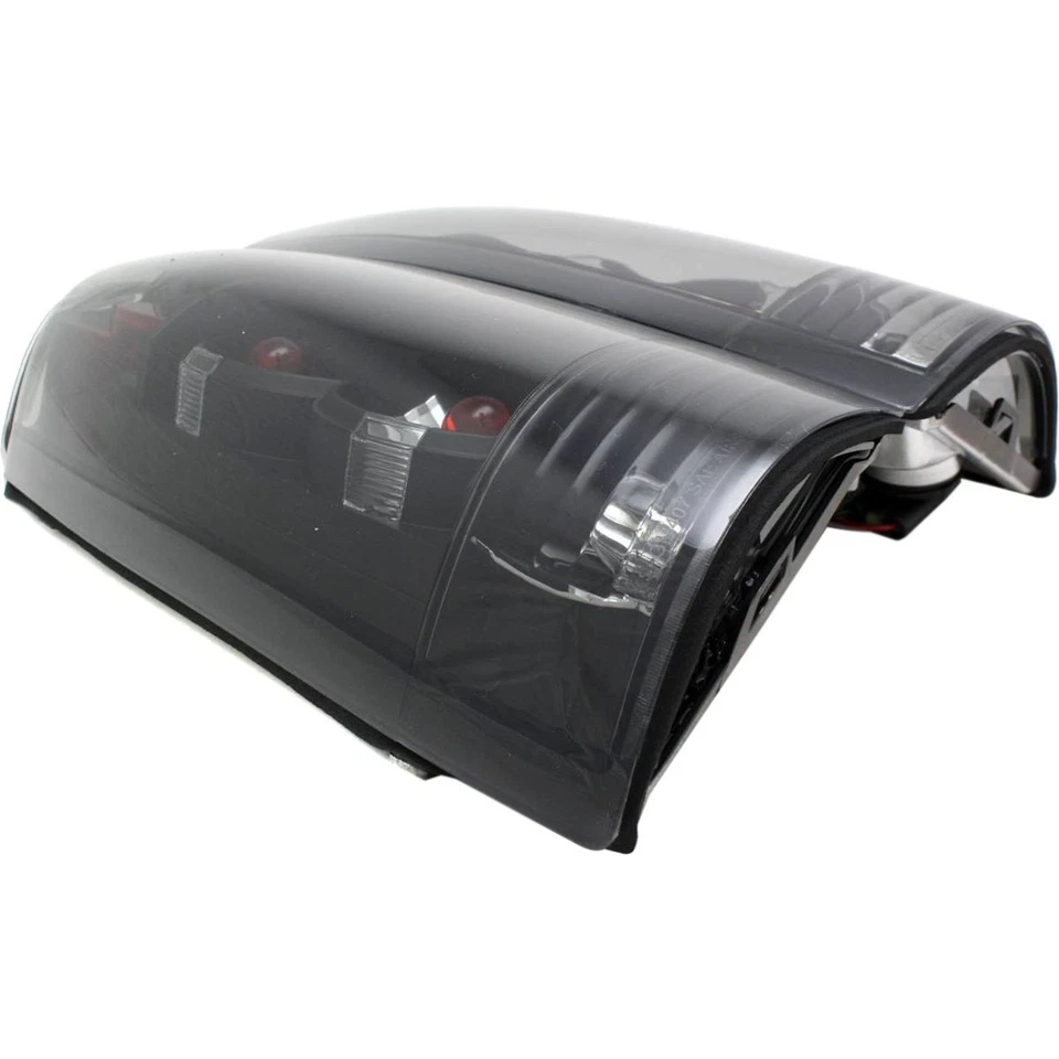 Lâmpada traseira Anzo 211156 para Chevrolet C1500 1988-98 LH RH preta escura fumê - Imagem 3 de 4