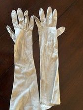 Vintage Mid Century Cream Leather Opera Length Gloves Mousquetaire Button Wrist
