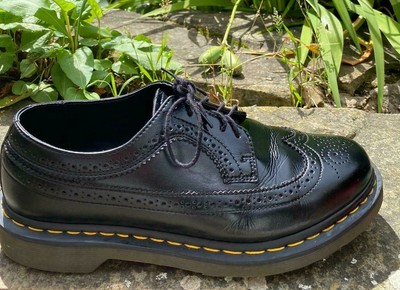 doc martens vegan 3989