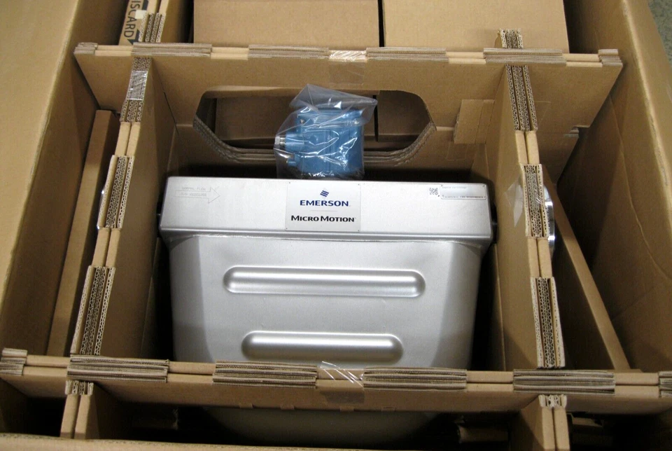 全新 2" 150# Micro Motion F200 S418C2BAEZZ 流量传感器 800 核 2022 KB