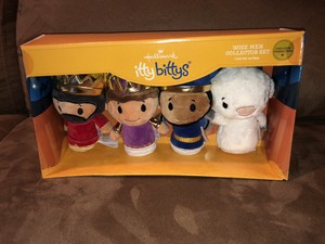 hallmark itty bitty nativity