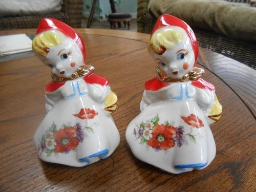 HULL Pottery Little Red Riding Hood Salt & Pepper Vintage Ceramic 135889 5.25"