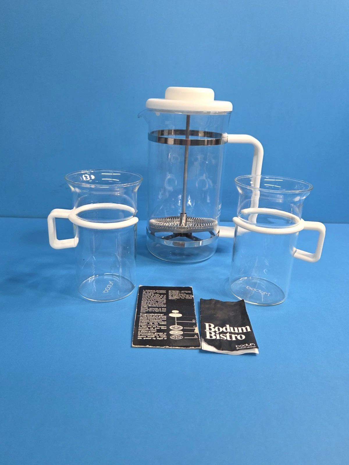 BODUM BISTRO FRENCH PRESS COFFEE MAKER SET 2 MUGS WHITE GLASS EXCELLENT VINTAGE
Opens in a new windo