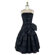 Vintage 1980s Black Taffeta and Tulle Strapless Cocktail Dress by Nadine Size XS
