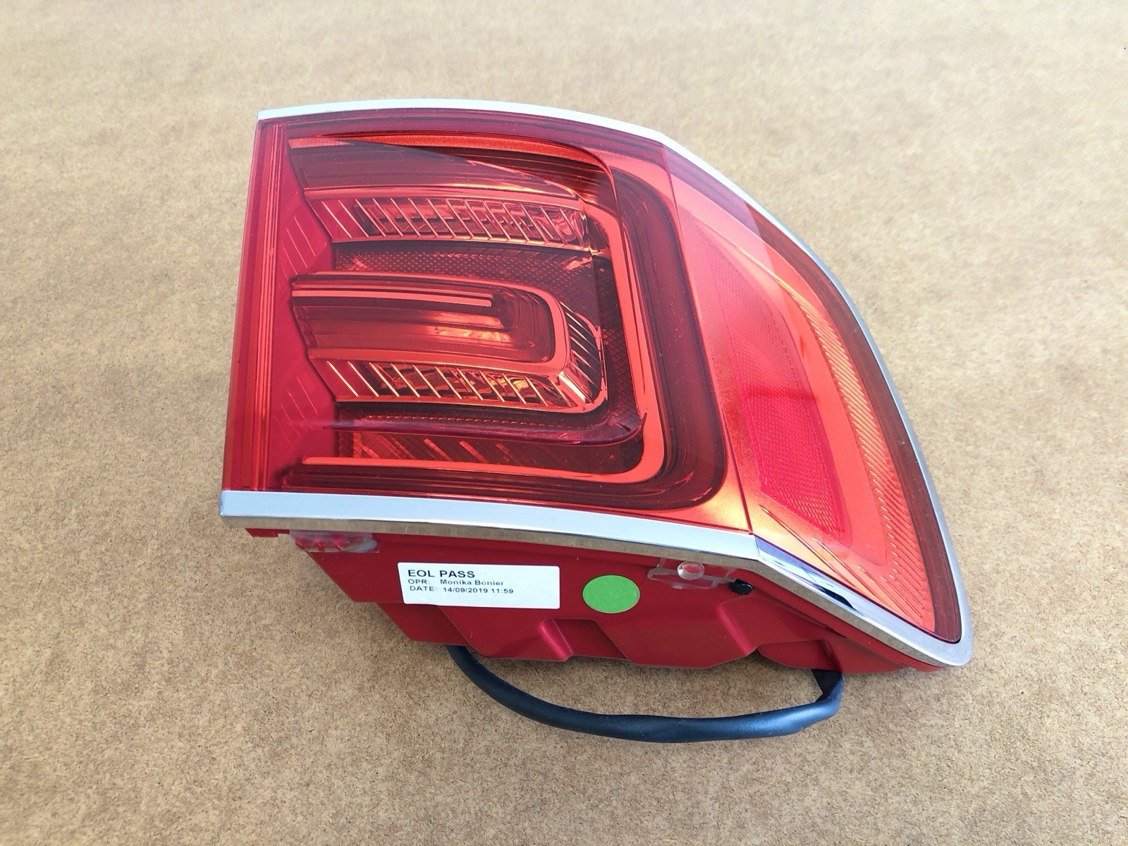 Bentley Bentayga 2016-2019 Rear Left Outer Tail light Yellow P/N 36A945095H