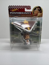 NEW 2021 Hot Wheels Mario Kart Donkey Kong Super Glider