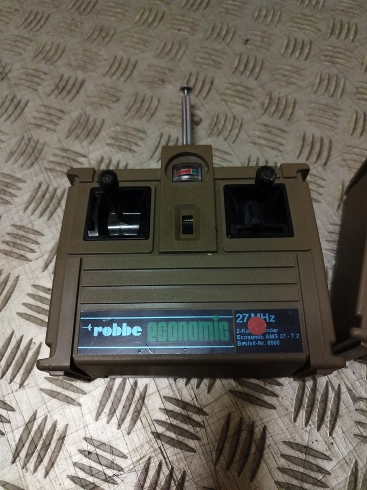 2 Robbe Economic 27mhz Sender - Bild 2 von 4