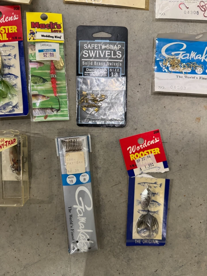 Lot Gamakatsu O'Shaughnessy Hooks 27pc Japan & Worden's Rooster Tail RT210 - image 3 of 4