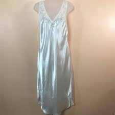 Val Mode White Embroidered Floral Long Soft Satin Nightgown Women S Vintage