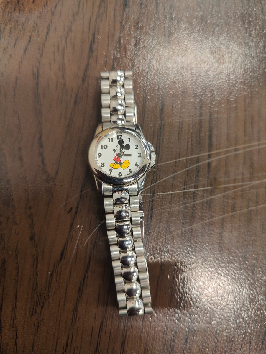Disney Mickey MN2065 Silver Tone Watch Needs Battery Lorus by Seiko Mickey Mouse Disney Watch V515-6080 Shiojiri  main image 4