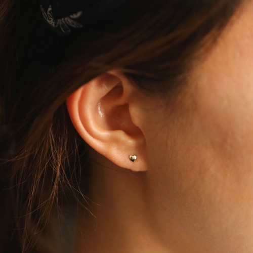 14K Solid Gold Dainty Heart Earrings Minimalist Studs for Pair - Picture 3 of 5