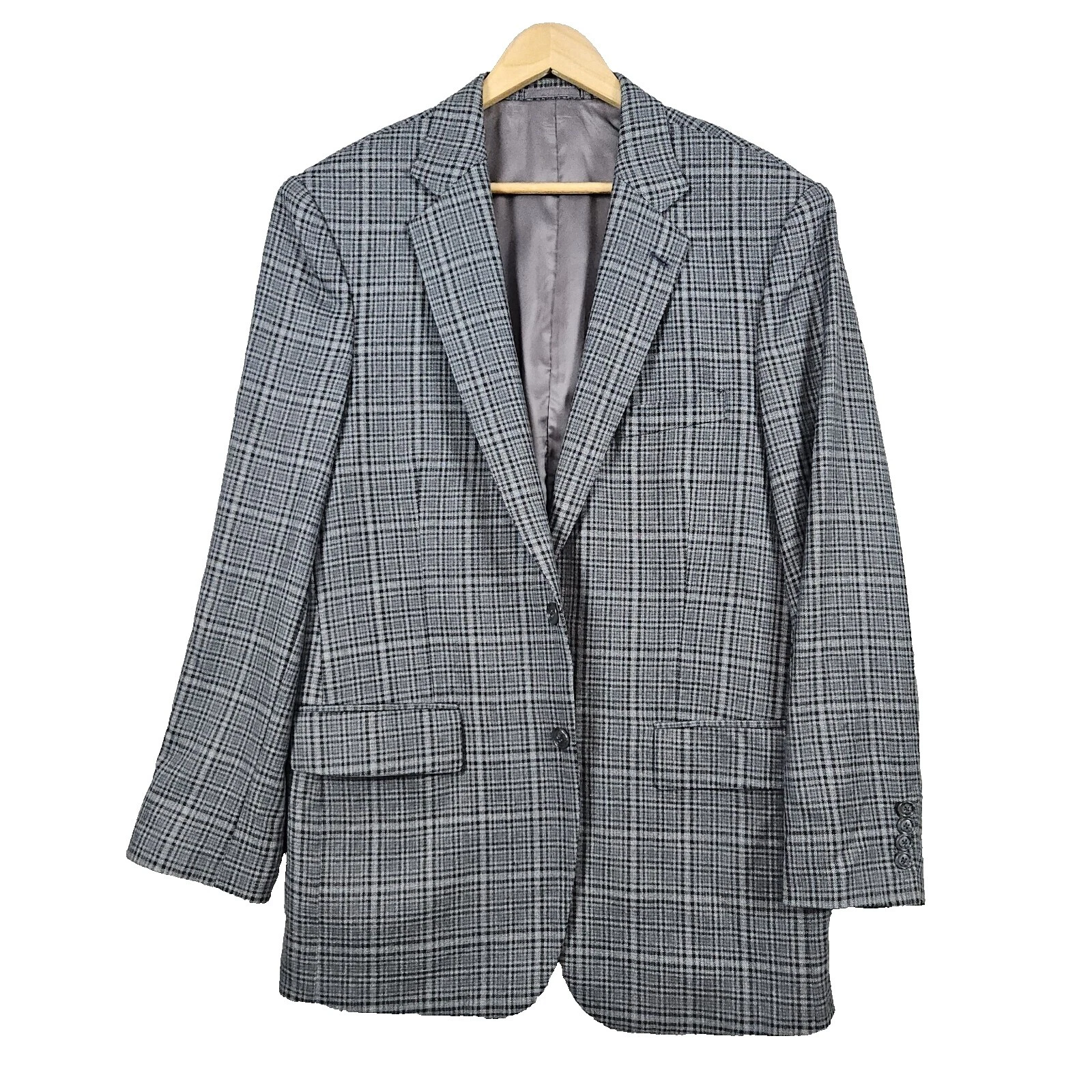 Trajes y blazers tallados para hombre