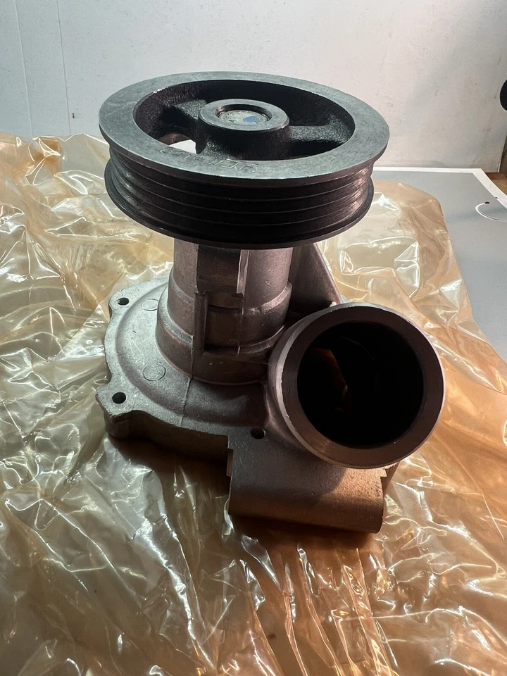 Engine Water Pump ACDelco 252-248 12493997 - Image 4 of 4