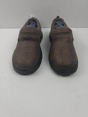 pri  Bob's from Skechers 31227 Cherish Sleigh Ride Plush Slip-on Bronze