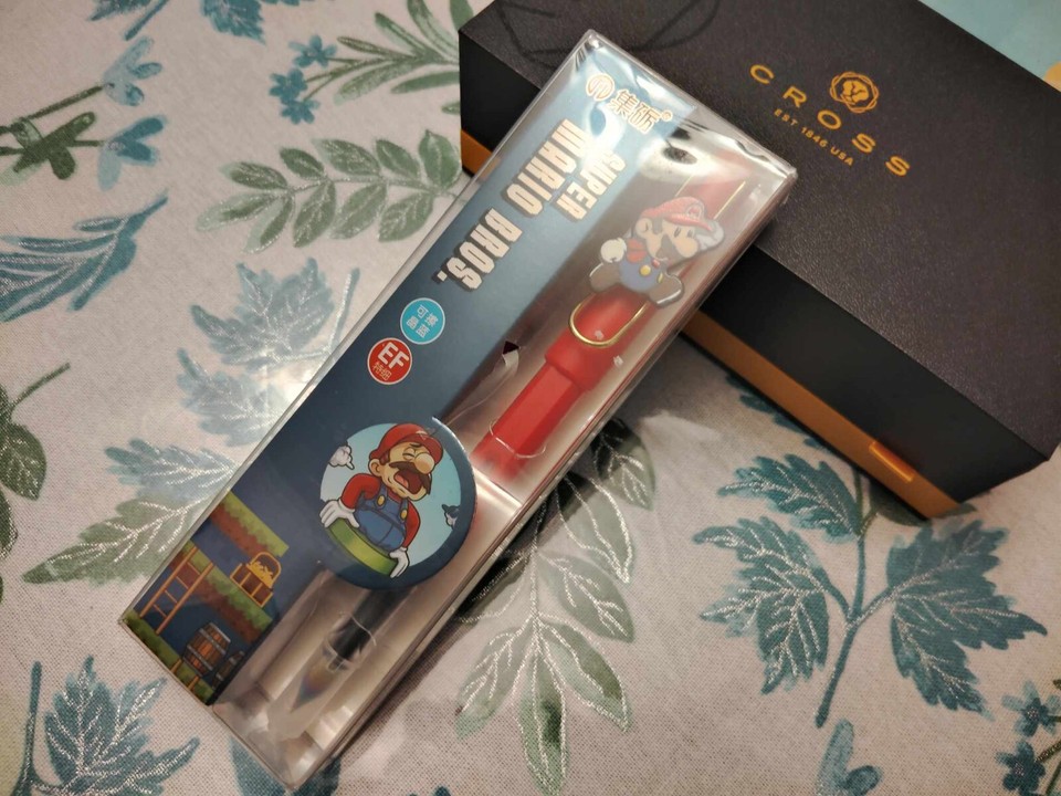 Mario Rarity RARE COLLECTABLE SUPER MARIO BROS MARIO FOUNTAIN PEN IN ORIGINAL GIFT ...