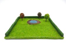 Garden Pond Diorama with Trees & Hedge - OO - New