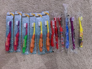 Kids Toothbrush X-soft End-Rounded Polishes Bristles Lot Of 12 Multicolor