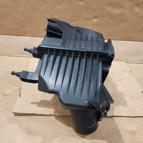 2006 - 2009 Infiniti M45 V8 4.5L Air Intake Filter Air Box Assembly 16500-EG000 - Picture 7 of 10