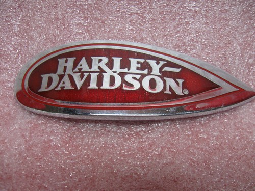 HARLEY DAVIDSON RED TEARDROP EMBLEM WITH RED TRIM STRIPE