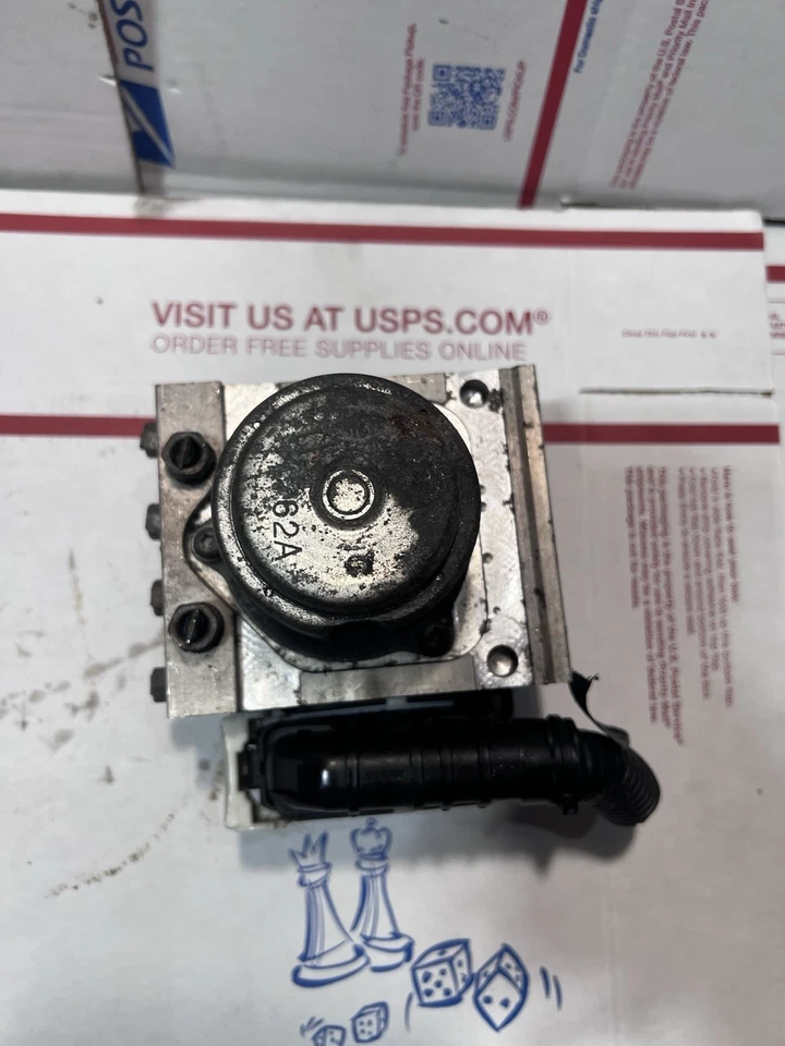 57110-TE1-A82 2011 HONDA ACUERDO CUPÉ 3,5 L MT VSA ANTIBLOQUEO BOMBA ABS MODULADOR Foto 4 de 4