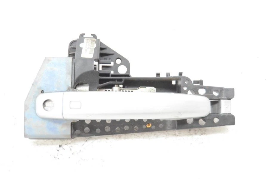 2008-2011 Audi A5 3.2L Coupe Driver Left Front Silver Door Handle Assembly - Image 2 of 4