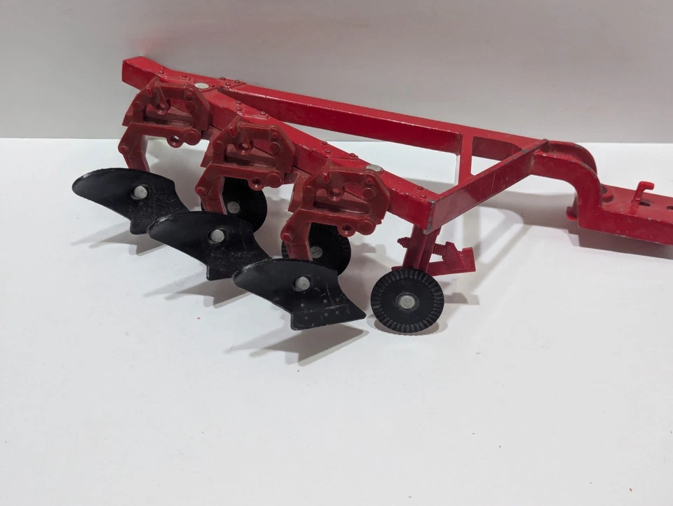 Vintage ERTL Vintage 3 Bottom Plow - Cultivator Plow - Image 2 of 4