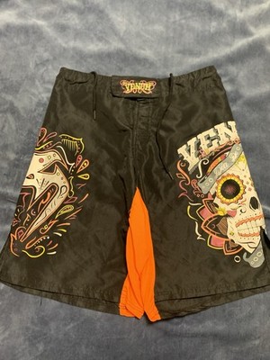 Mens Venum Dia de Los Muertos MMA Fight Shorts Sugar Skull Size Medium